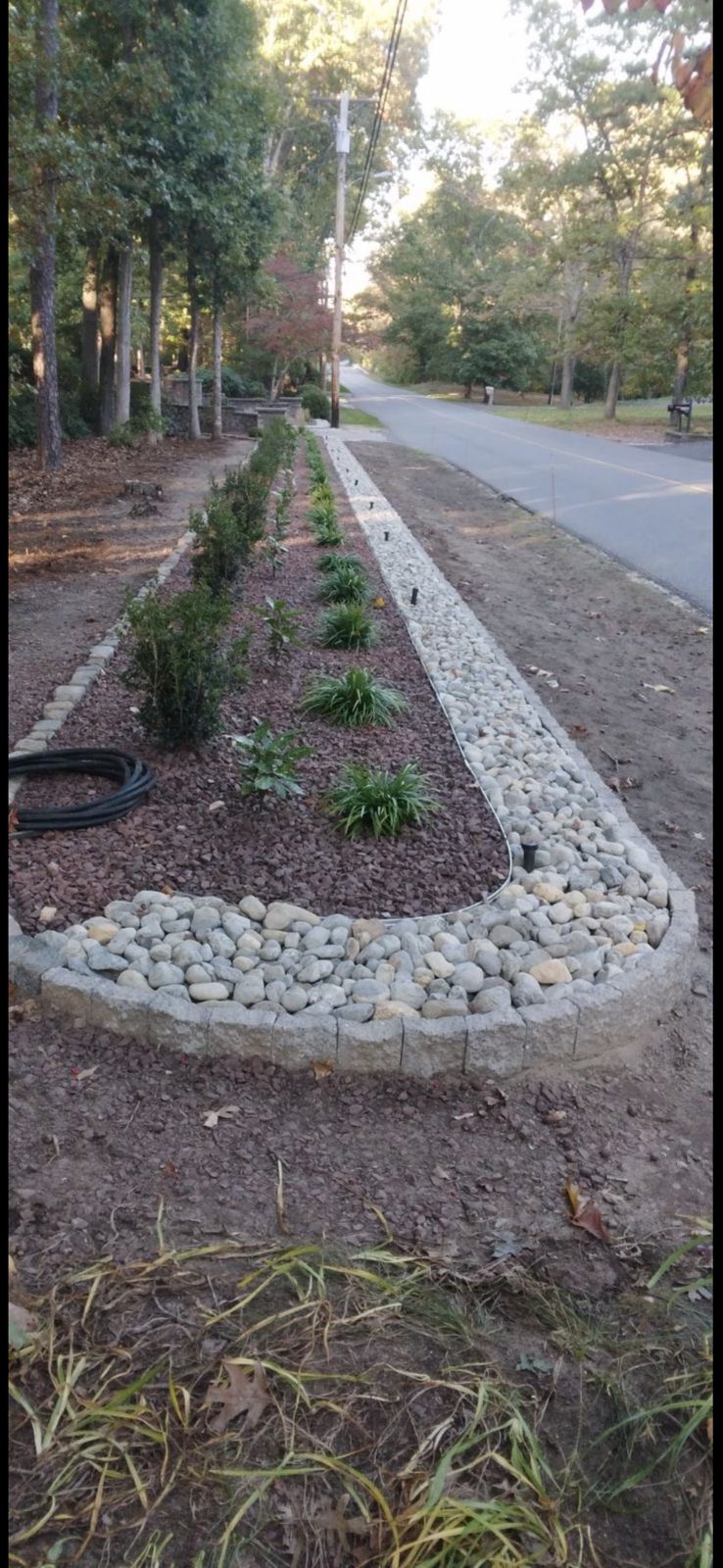 Roadside bed: stone & plantings