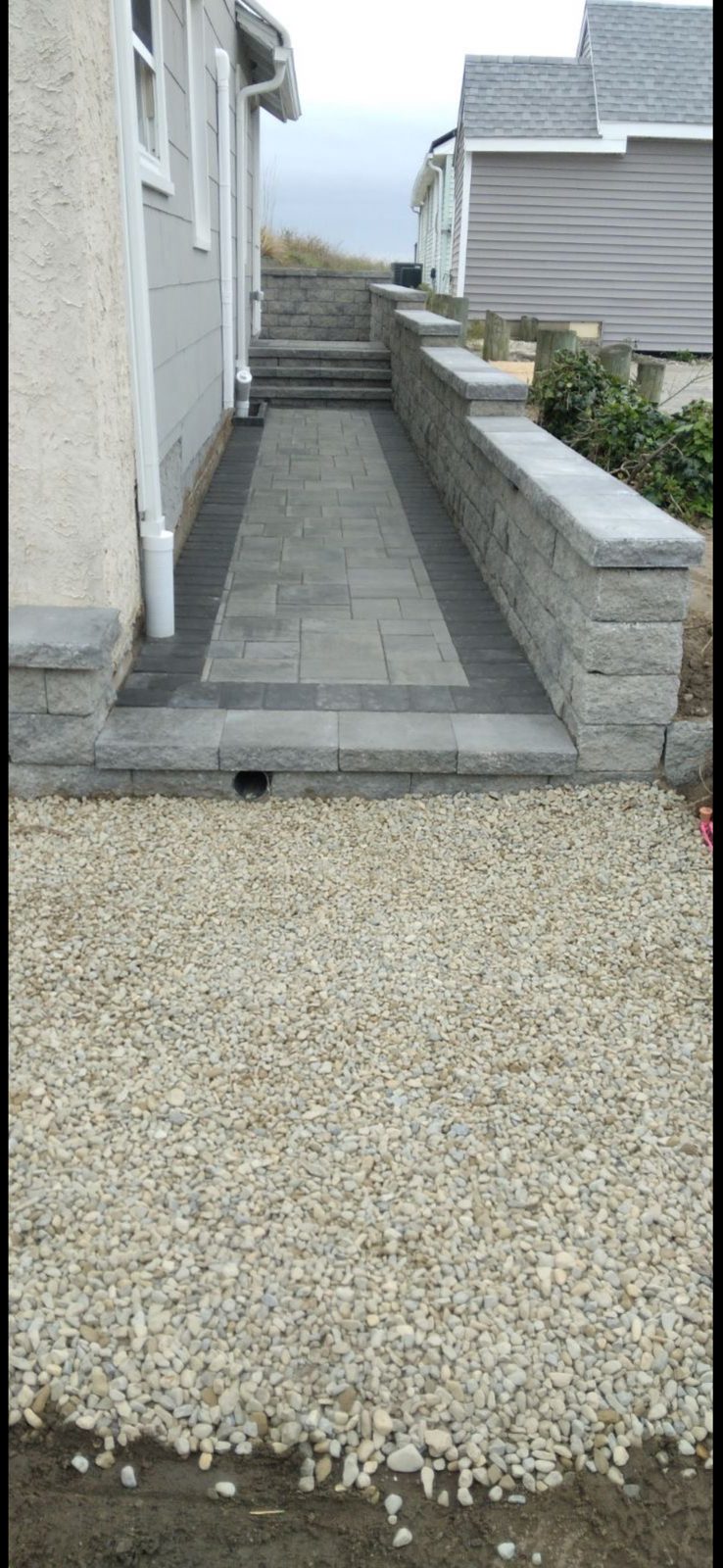 Paver walkway & seat wall